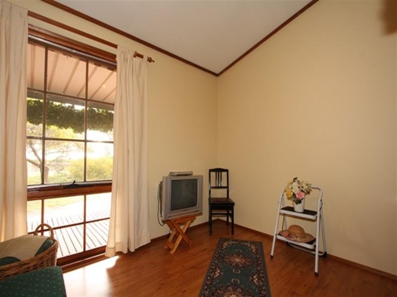 207 Rex Andrew Road, Waikerie SA 5330