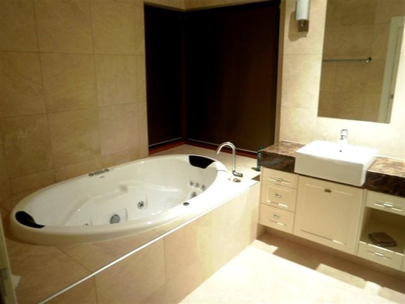 1 Ian Showell, Renmark SA 5341