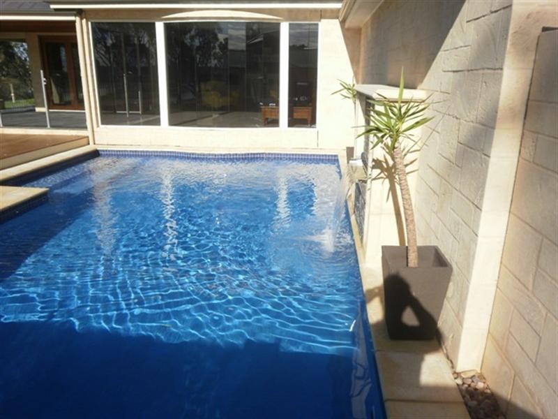 1 Ian Showell, Renmark SA 5341