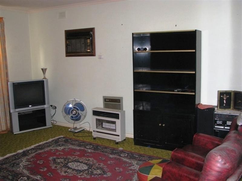 11 McCutcheon Street, Waikerie SA 5330