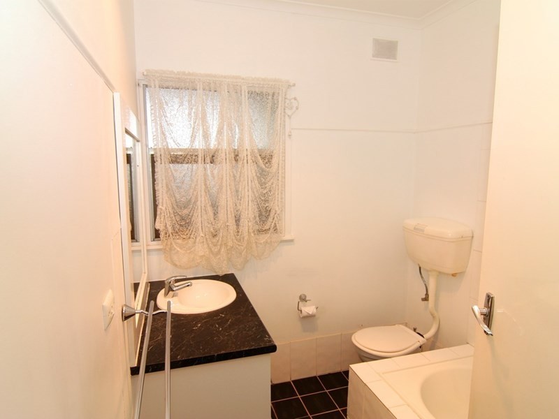 5 Eringa Avenue, Loxton SA 5333