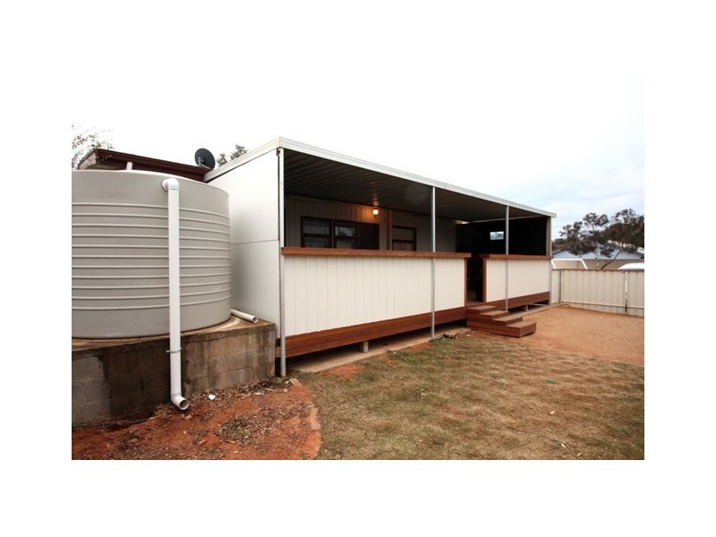 5 Eringa Avenue, Loxton SA 5333
