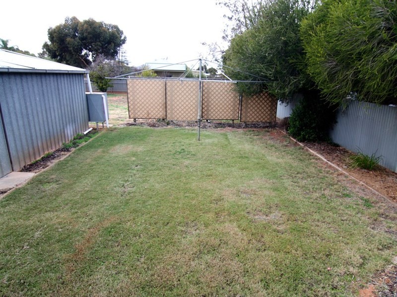 5 Eringa Avenue, Loxton SA 5333