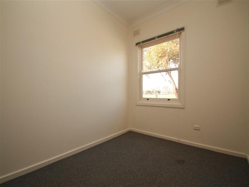 12 Trenaman Crescent, Berri SA 5343