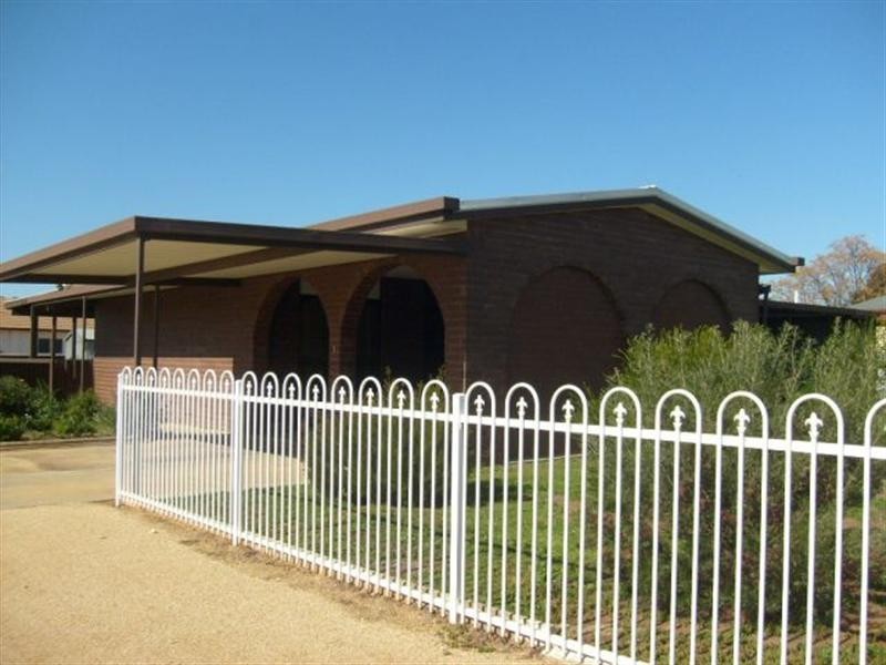 1 Hameister Avenue, Loxton SA 5333