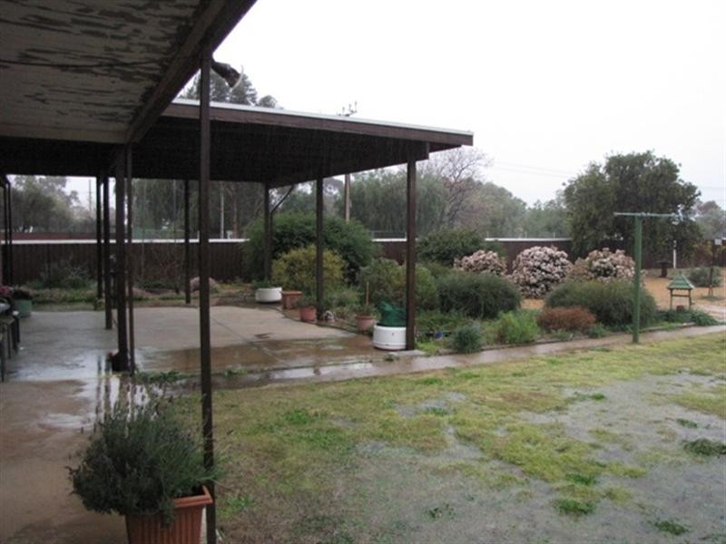 1 Hameister Avenue, Loxton SA 5333