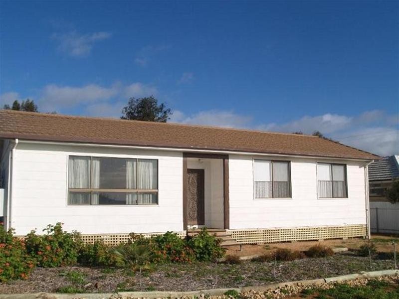 34 Isaacson Street, Waikerie SA 5330