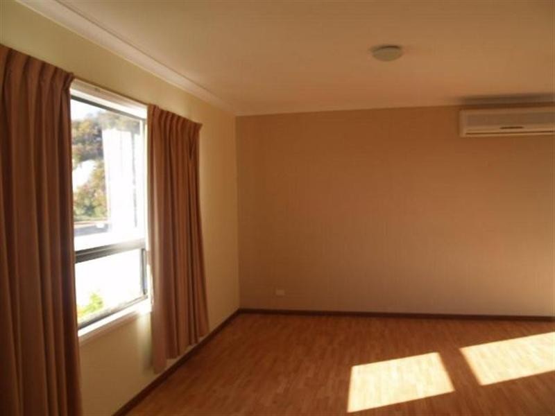 34 Isaacson Street, Waikerie SA 5330