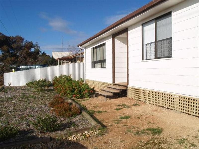 34 Isaacson Street, Waikerie SA 5330