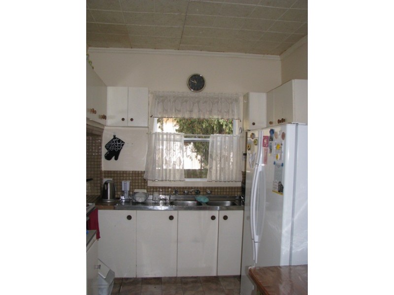 14 Heming Street, Waikerie SA 5330