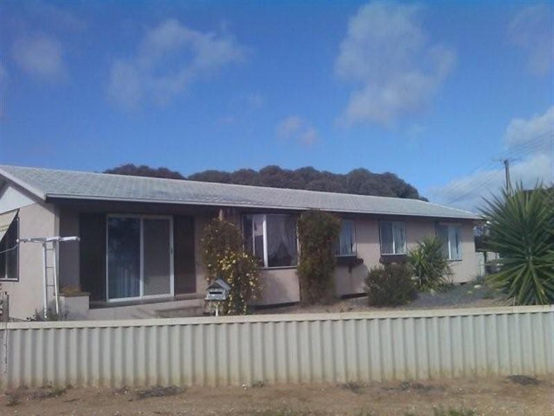 20 North West Terrace, Morgan SA 5320