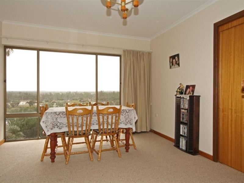 13 Thiele Avenue, Loxton SA 5333