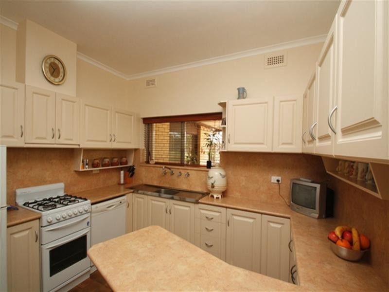 3 Middleton Road, Loxton SA 5333