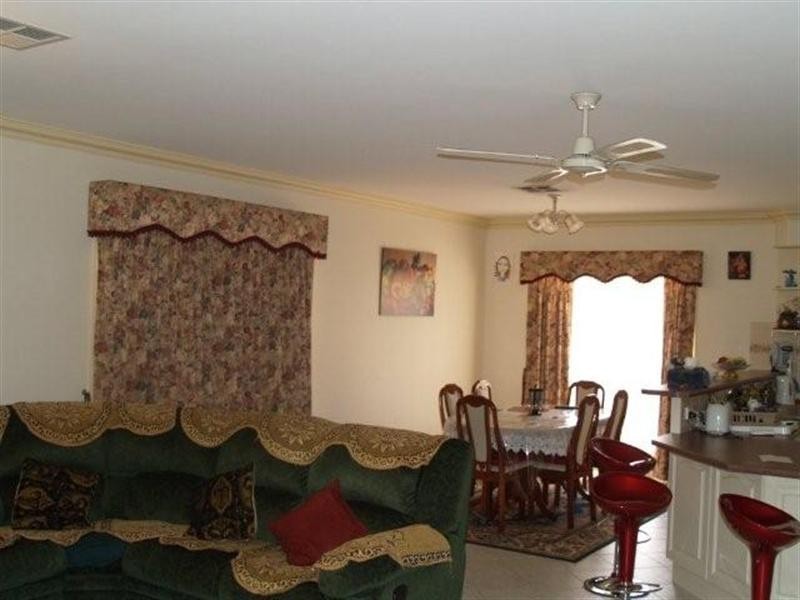 11 Fulwood Street, Waikerie SA 5330