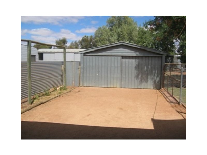 32 Colin Street, Loxton SA 5333