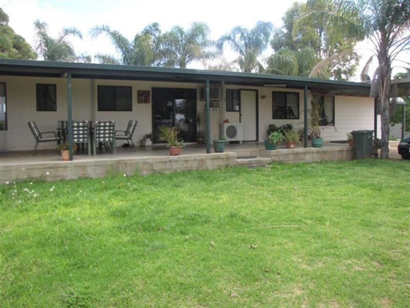 41 Hombsch Road, Barmera SA 5345
