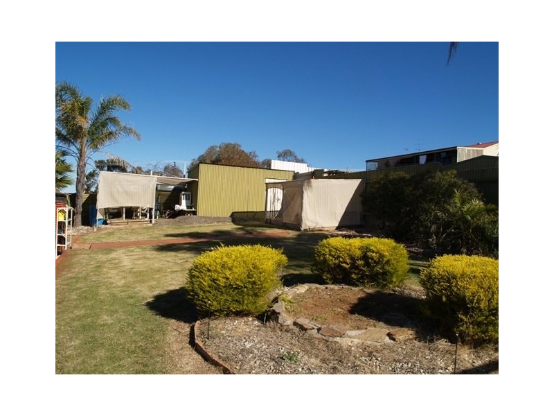 31 Upcher Street, Blanchetown SA 5357