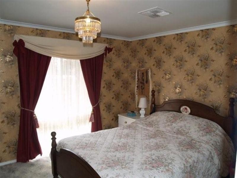 10 Strangman Road, Waikerie SA 5330