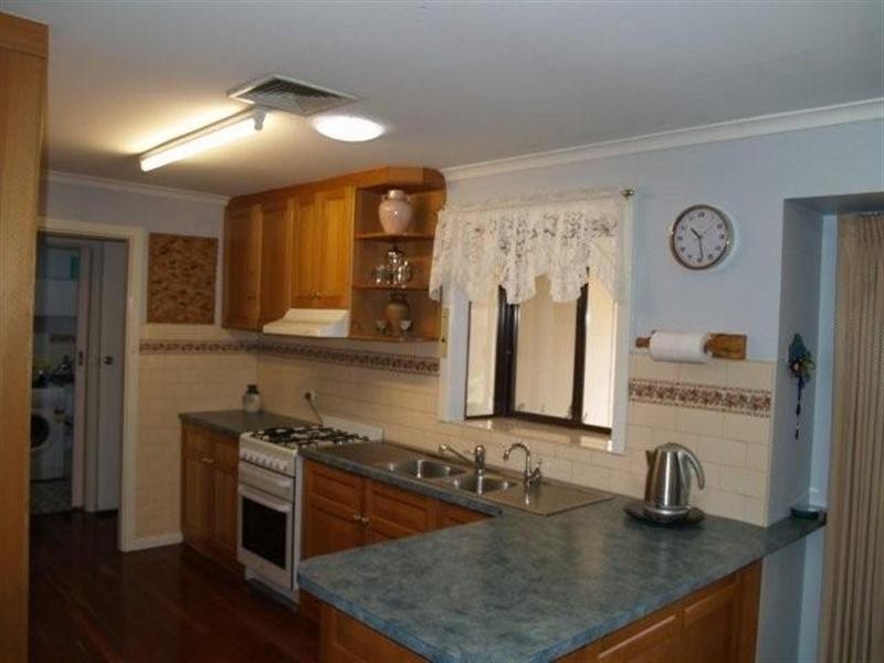 10 Strangman Road, Waikerie SA 5330