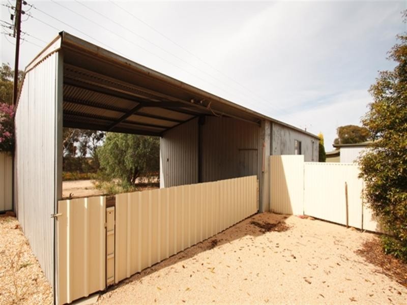 96 Drummond Avenue, Loxton SA 5333