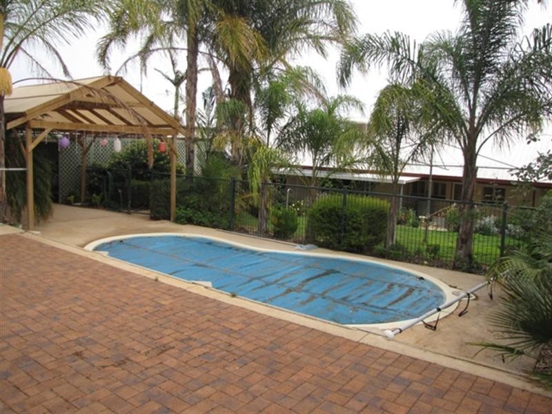 11 Hague Street, Barmera SA 5345