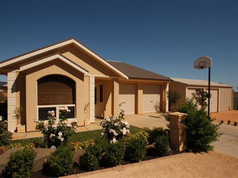 7a McEwen Drive, Loxton SA 5333