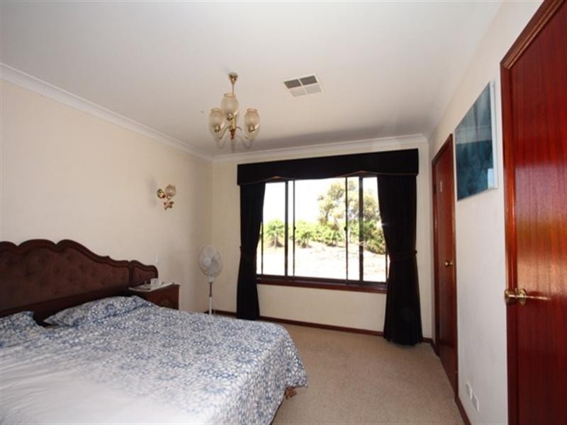 206, 214, 215 Hdrd of Nildottie, Swan Reach SA 5354