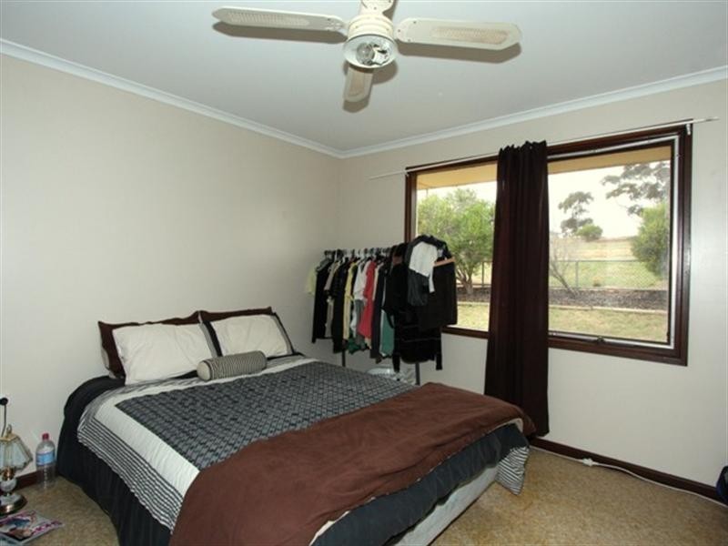 1 Queen Street, Loxton SA 5333