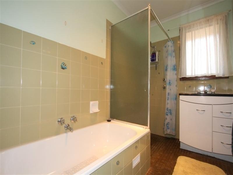 1 Queen Street, Loxton SA 5333