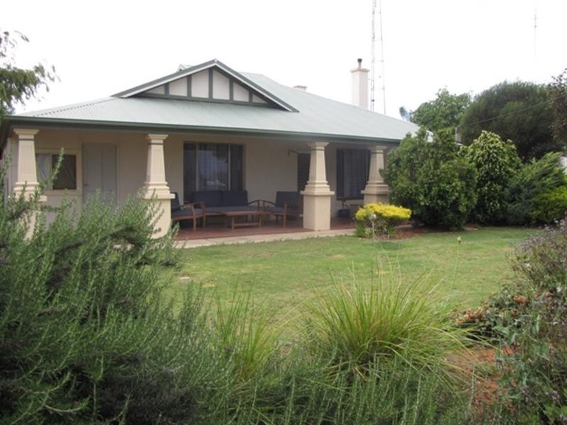 1 Malaga Terrace, Berri SA 5343