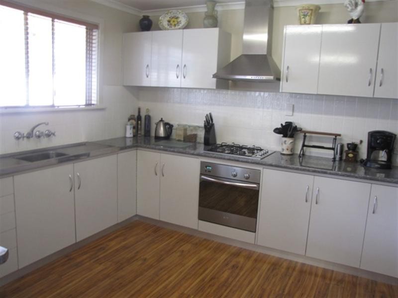 3 Eringa Avenue, Loxton SA 5333