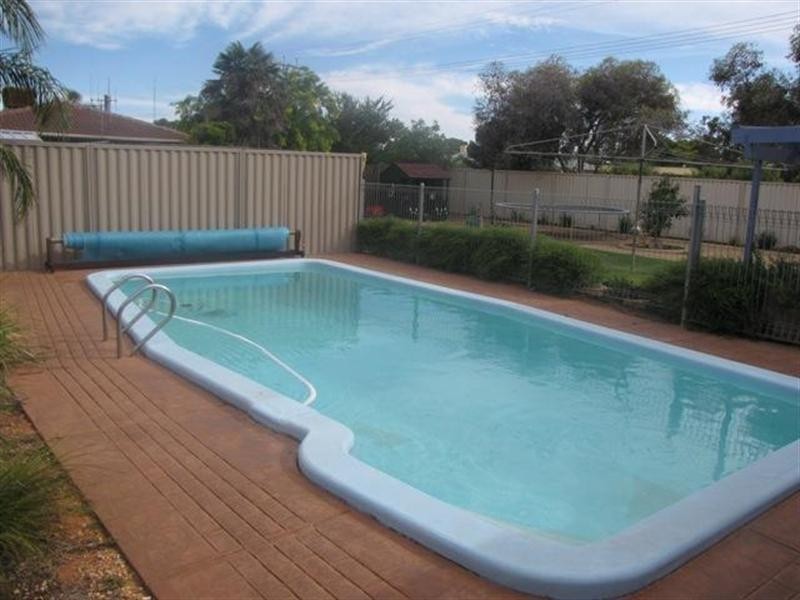 3 Eringa Avenue, Loxton SA 5333