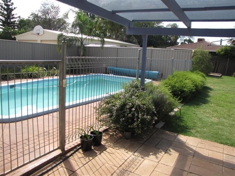 3 Eringa Avenue, Loxton SA 5333