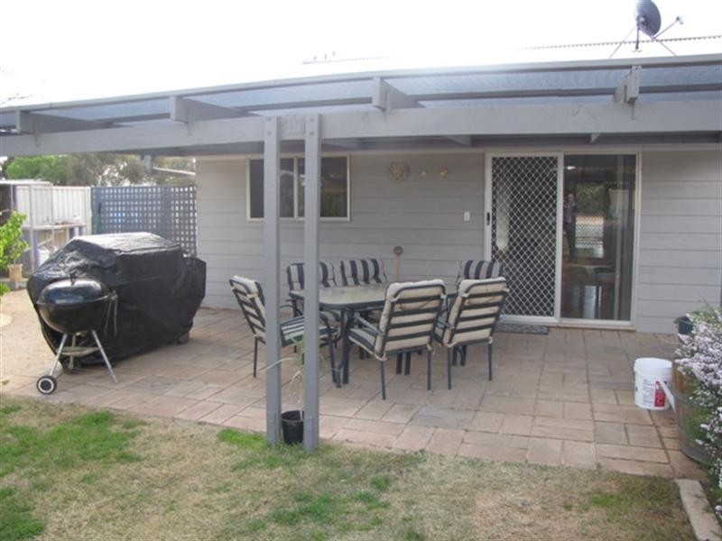 3 Eringa Avenue, Loxton SA 5333