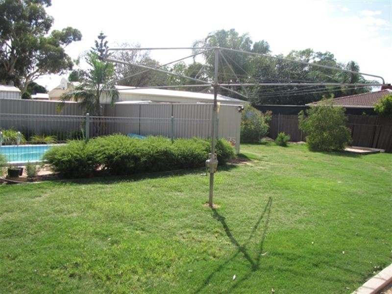 3 Eringa Avenue, Loxton SA 5333