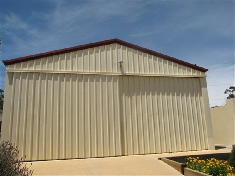 23 Laffer Street, Barmera SA 5345