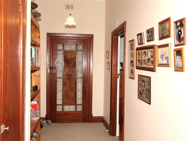 21 Peake Terrace, Waikerie SA 5330