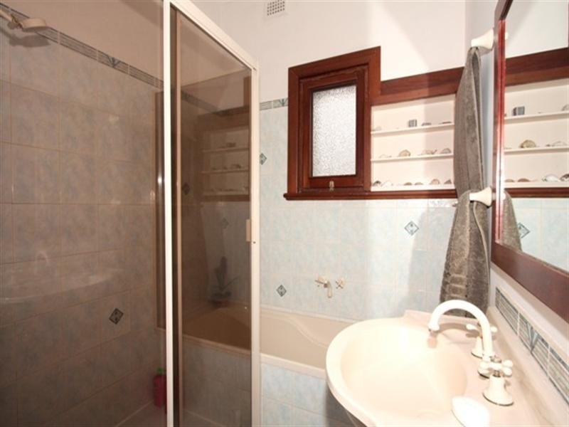 21 Peake Terrace, Waikerie SA 5330