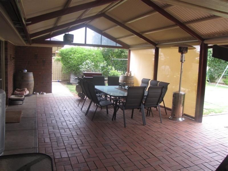 10 Huckstepp Court, Berri SA 5343