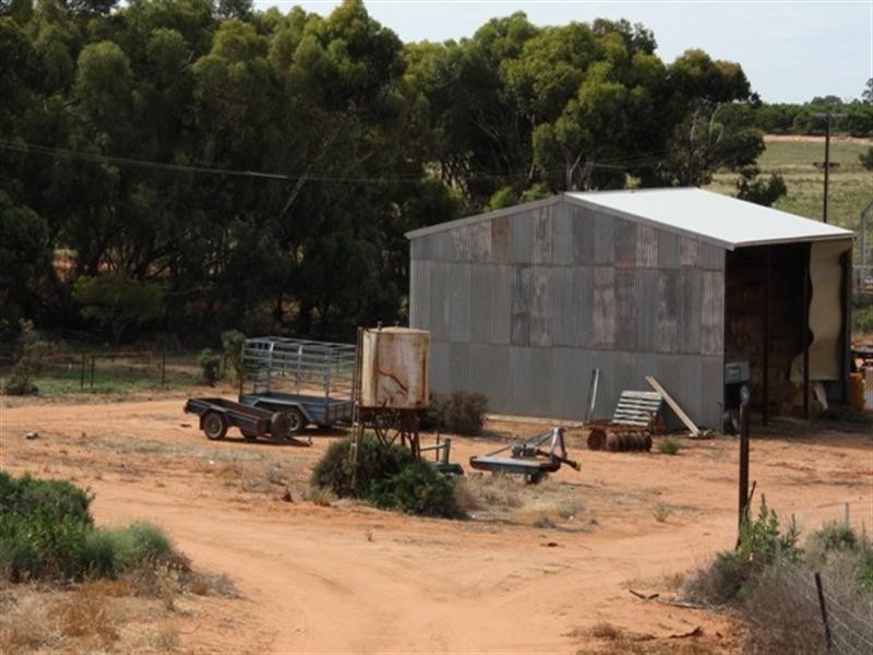 Lot 801 Hdrd of Gordon, Loxton SA 5333