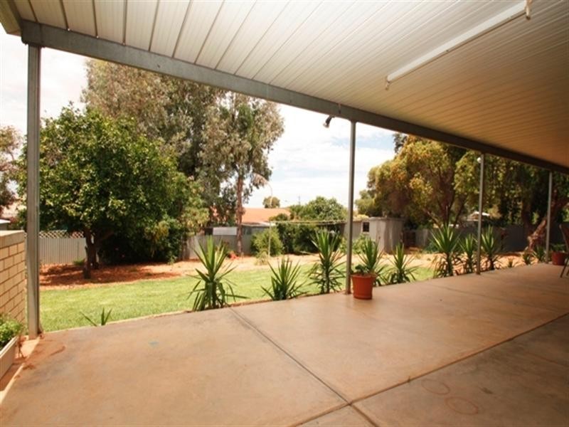 8 Aitken Street, Berri SA 5343