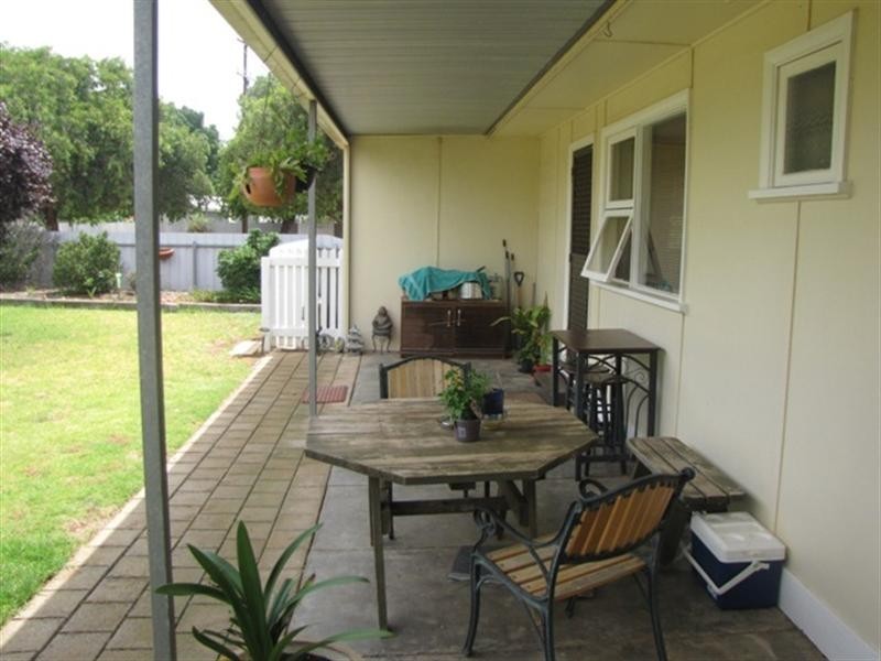 24 McGilton Road, Berri SA 5343