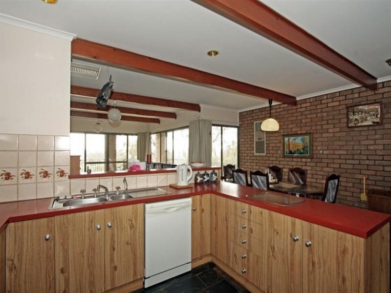 13 Thiele Avenue, Loxton SA 5333