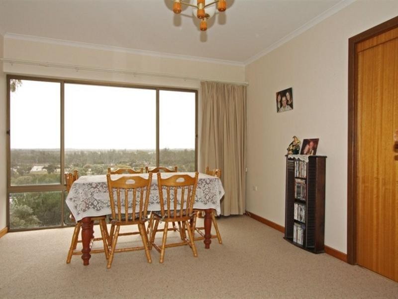 13 Thiele Avenue, Loxton SA 5333