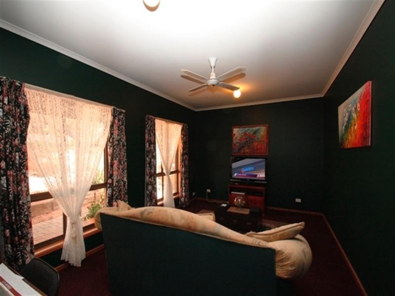 16 Nitschke Road, Berri SA 5343