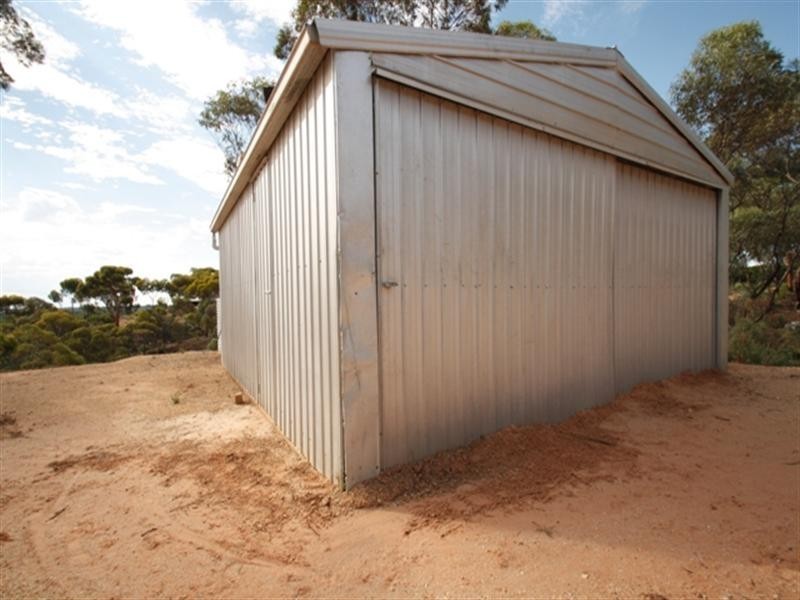 16 Nitschke Road, Berri SA 5343