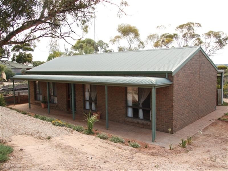 16 Nitschke Road, Berri SA 5343