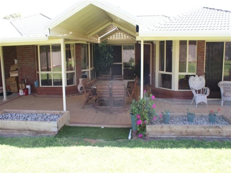 3 Sunrise Court, Berri SA 5343