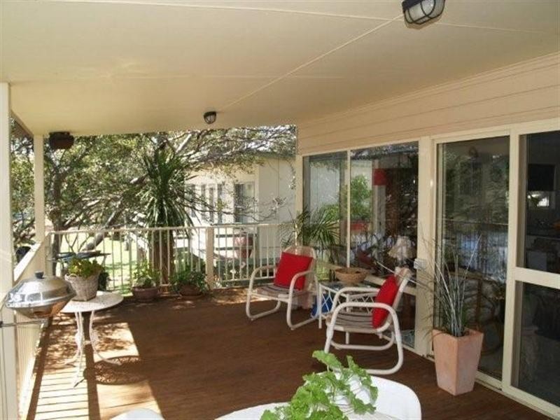 18 Page Drive, Blanchetown SA 5357