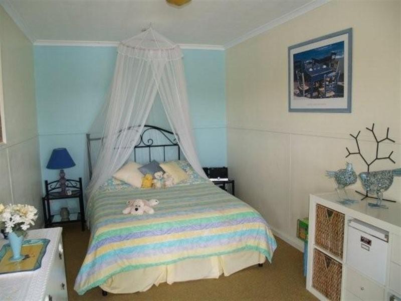 18 Page Drive, Blanchetown SA 5357